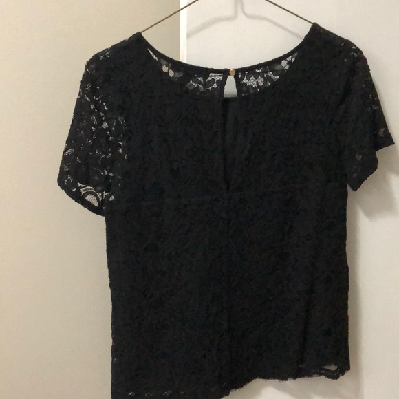 FOREVER 21 - Lace top w/ key hole sheer lace back - Picture 3 of 4